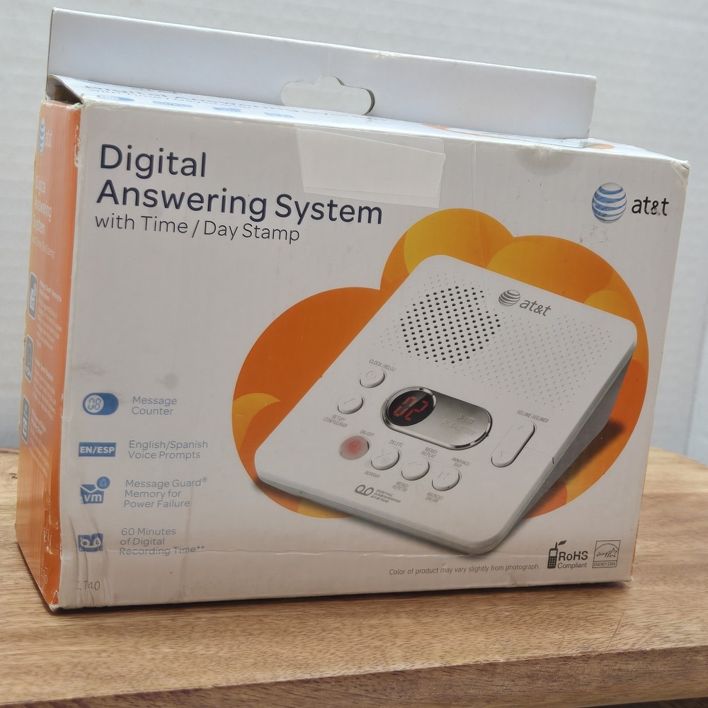 AT&T 1740 Digital Answering Machine System 60 Minutes Record Time/Date Stamp